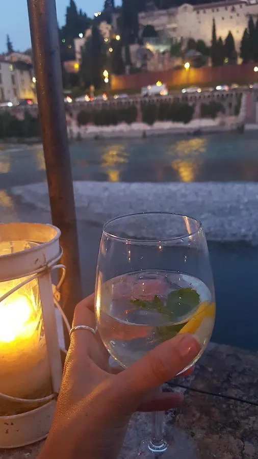 Palazzo Ponte Pietra Apartment Verona